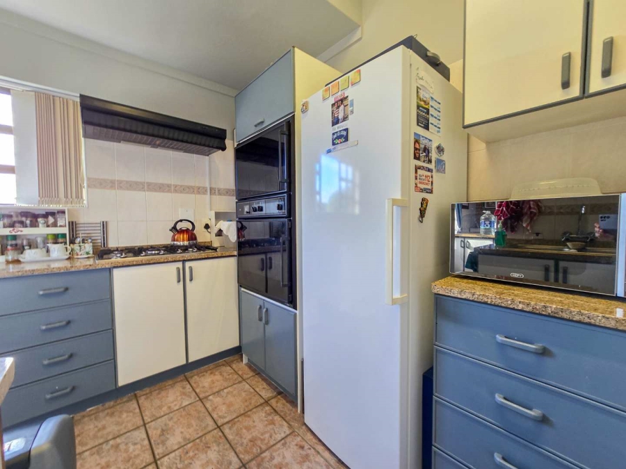 5 Bedroom Property for Sale in Stilbaai Wes Western Cape